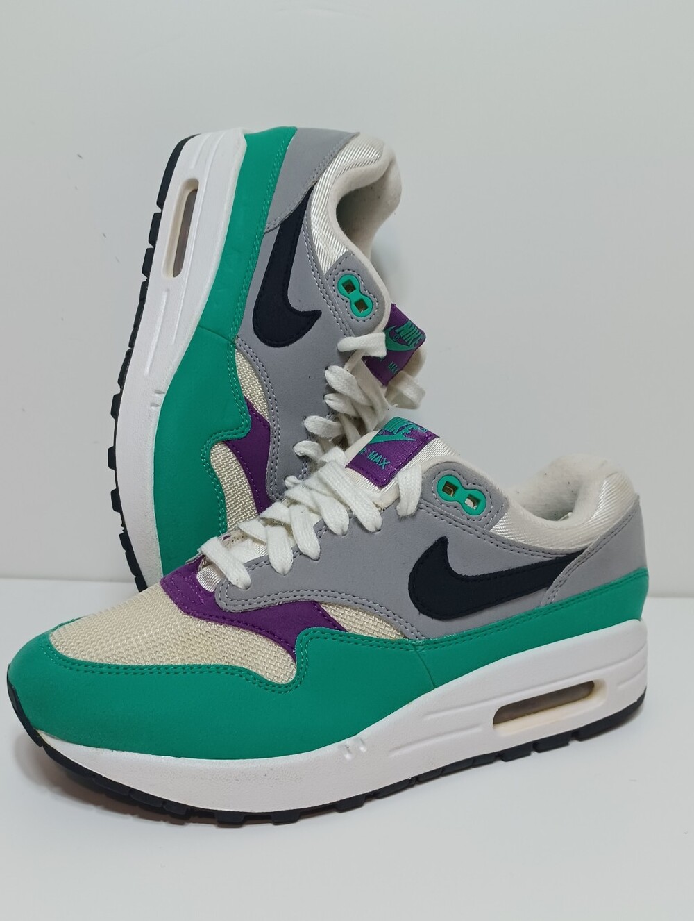 Nike Air Max 1 Clear Emerald Sneakers 319986-115 Women's Size 7 Shoes